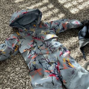 Colorful Patterned BURTON 2T Snowsuit with Hood - New